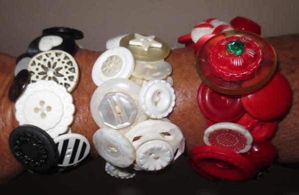 Image for event: Button Bracelets for Adults