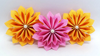 Image for event: Origami Paper Flowers