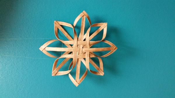 Image for event: Weave a Snowflake